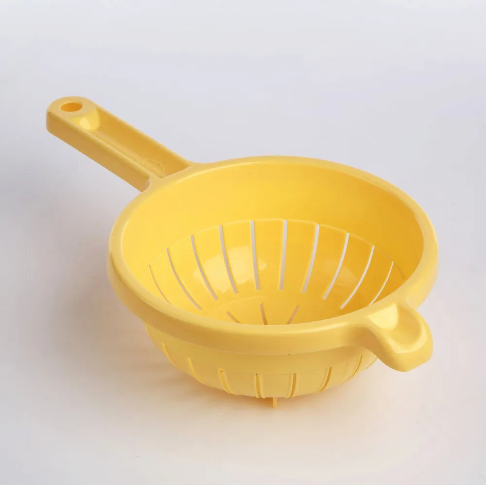 Cedzak / durszlak kuchenny okrągły plastikowy stojący z rączką Tontarelli 19 cm żółty