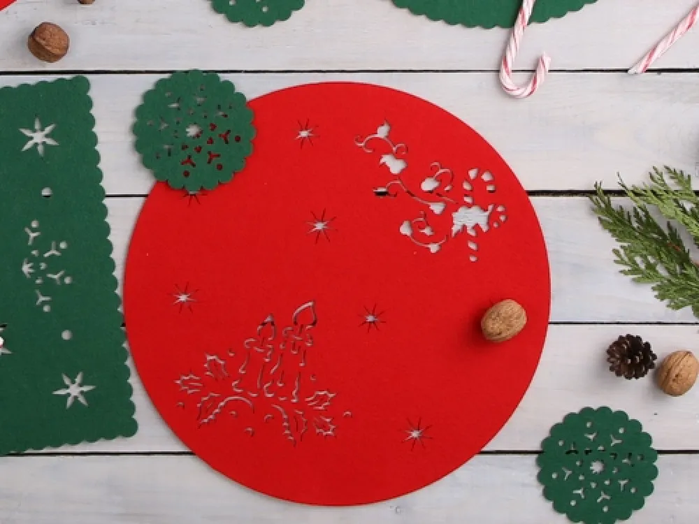 Podkładki / maty na stół pod kubek filcowe świąteczne Boże Narodzenie Altom Design, czerwone (komplet 6 sztuk)