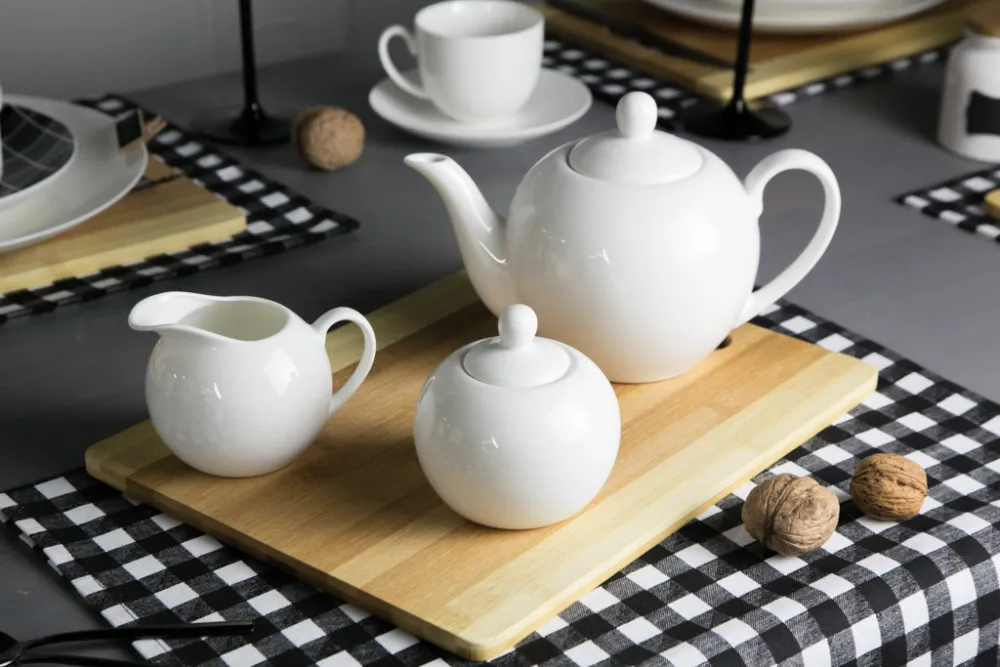 Cukiernica, mlecznik i dzbanek do kawy i herbaty porcelanowe Altom Design Bella Ecru kremowa