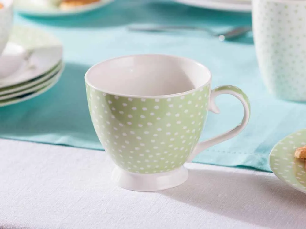 Duża filiżanka do kawy i herbaty porcelanowa Altom Design Seledynowe Kropki II 420 ml