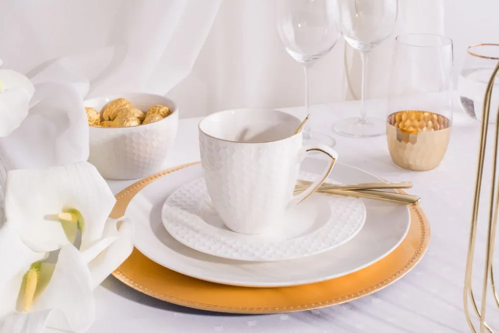 Duży kubek do kawy i herbaty porcelanowy Altom Design Honey Złota Linia biały 430 ml  