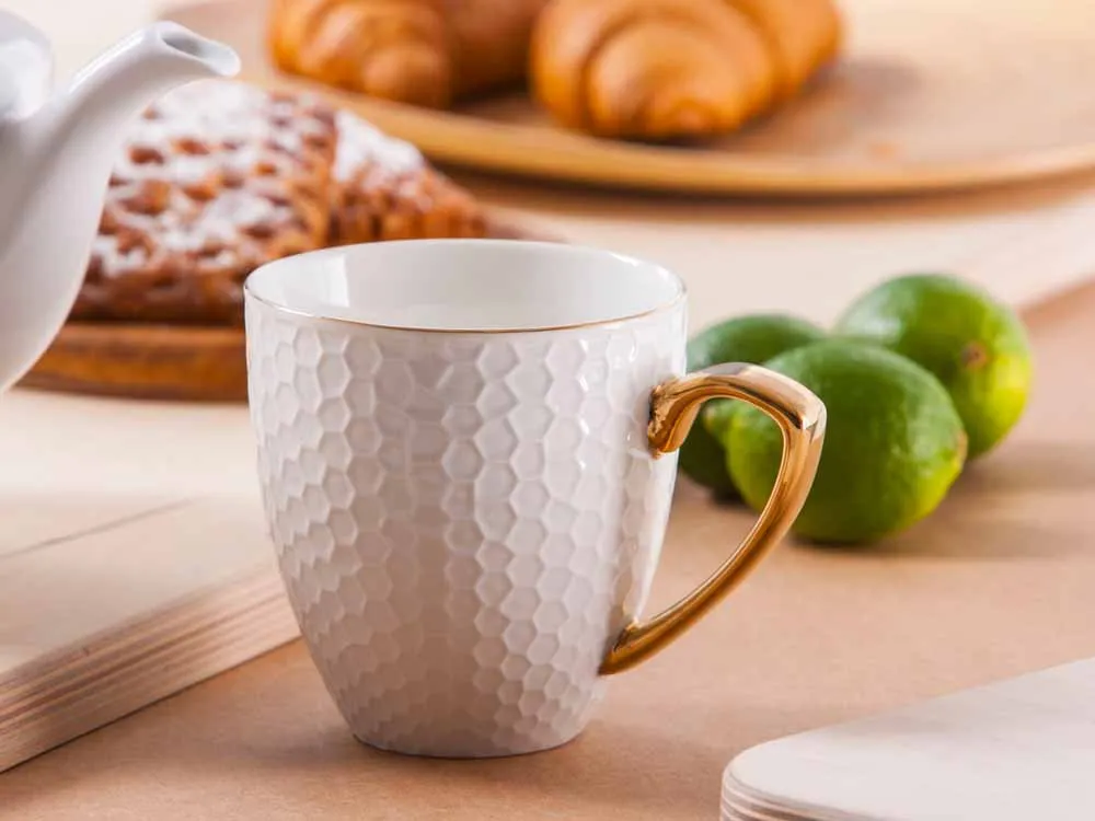 Duży kubek do kawy i herbaty porcelanowy Altom Design Honey biały 430 ml 