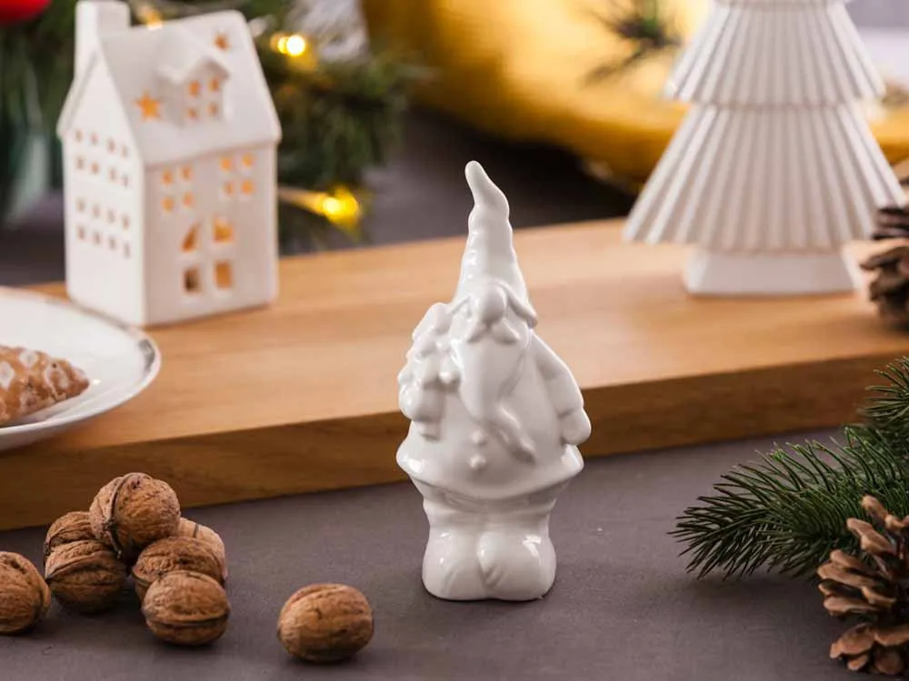 Figurka / ozdoba dekoracja świąteczna ceramiczna na Boże Narodzenie Altom Design Mikołaj z Choinką 15,5 cm