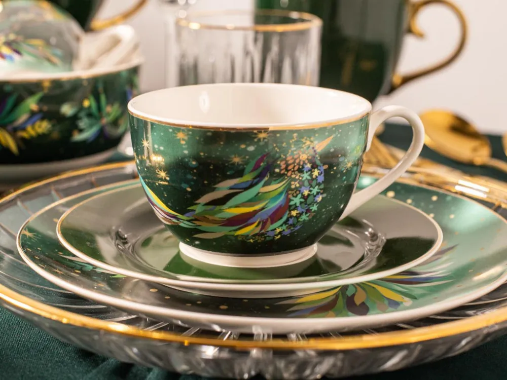 Filiżanka do kawy i herbaty porcelanowa ze spodkiem święta Boże Narodzenie Altom Design Mystery Ptak 200 ml