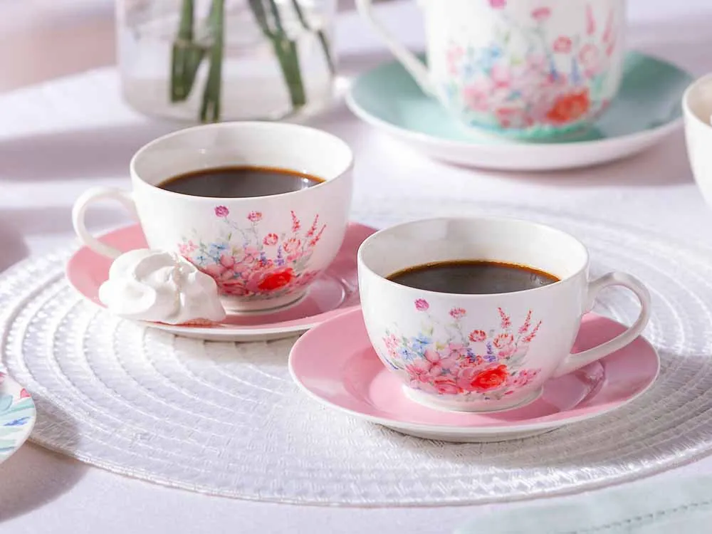 Filiżanki do kawy i herbaty ze spodkiem porcelanowe Altom Design Pastelowy Kwiat 200 ml (2 filiżanki/ opakowanie prezentowe)