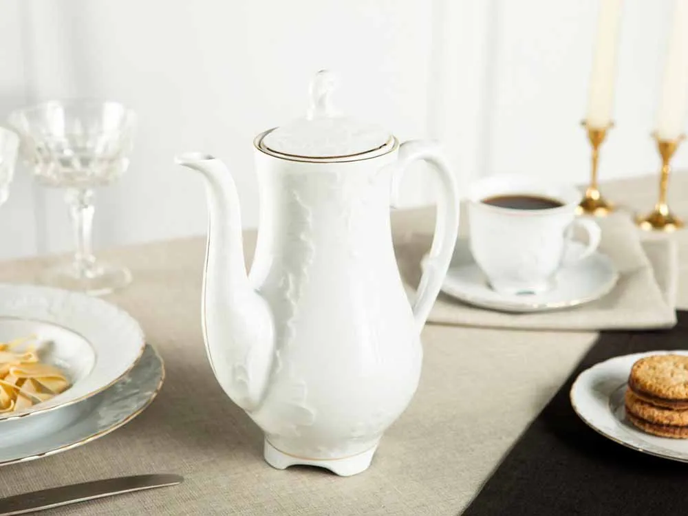 Dzbanek do herbaty i kawy porcelanowy Ćmielów Rococo (3604) biały 1,2 l