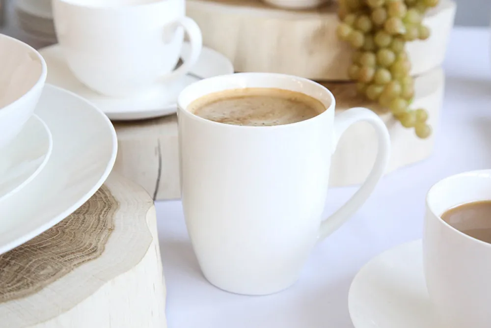 Kubek do kawy i herbaty porcelanowy Altom Design Bella Ecru kremowy 320 ml