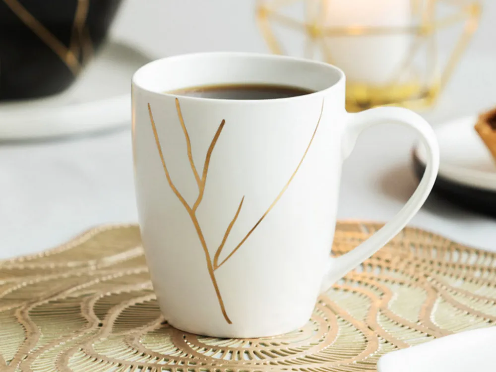 Kubek do kawy i herbaty porcelanowy Altom Design Magnific 300 ml biały