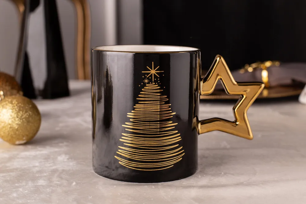 Kubek porcelanowy do kawy i herbaty świąteczny Boże Narodzenie Altom Design Golden Christmas 350 ml czarny