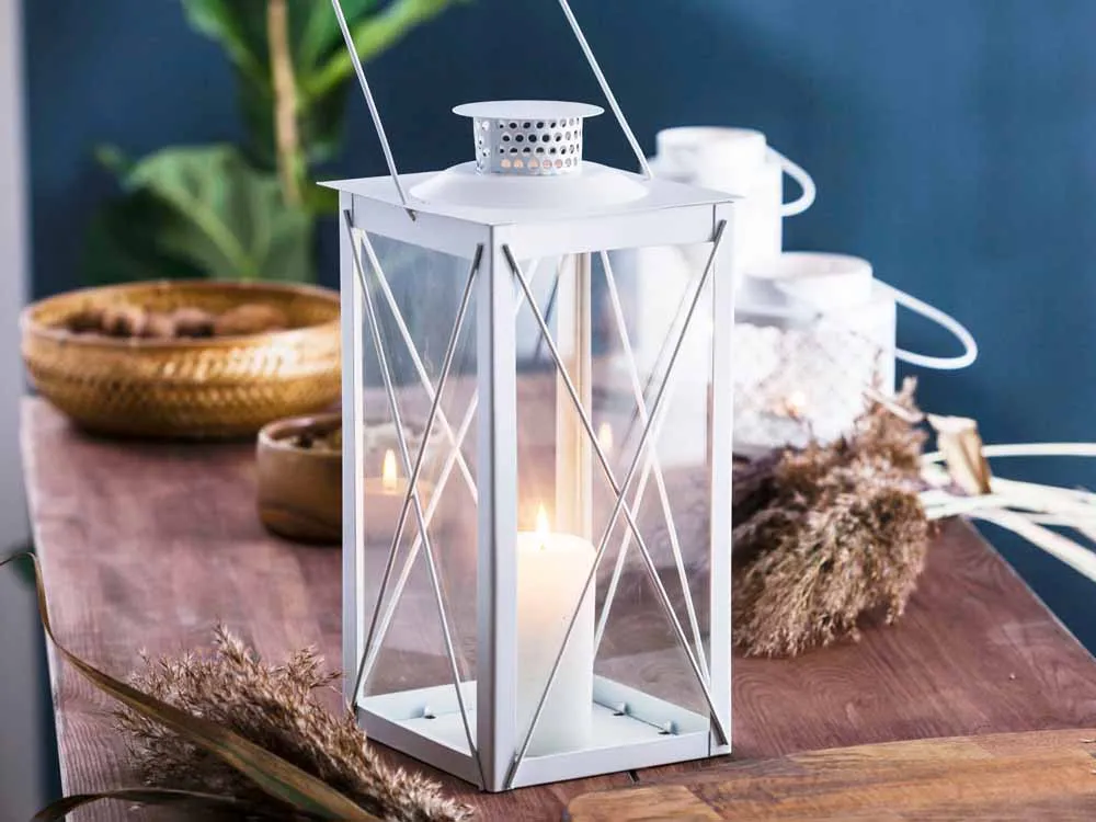 Latarenka / latarnia/ lampion ozdobny wiszący metalowy Altom Design kwadratowa biała 34,5 cm