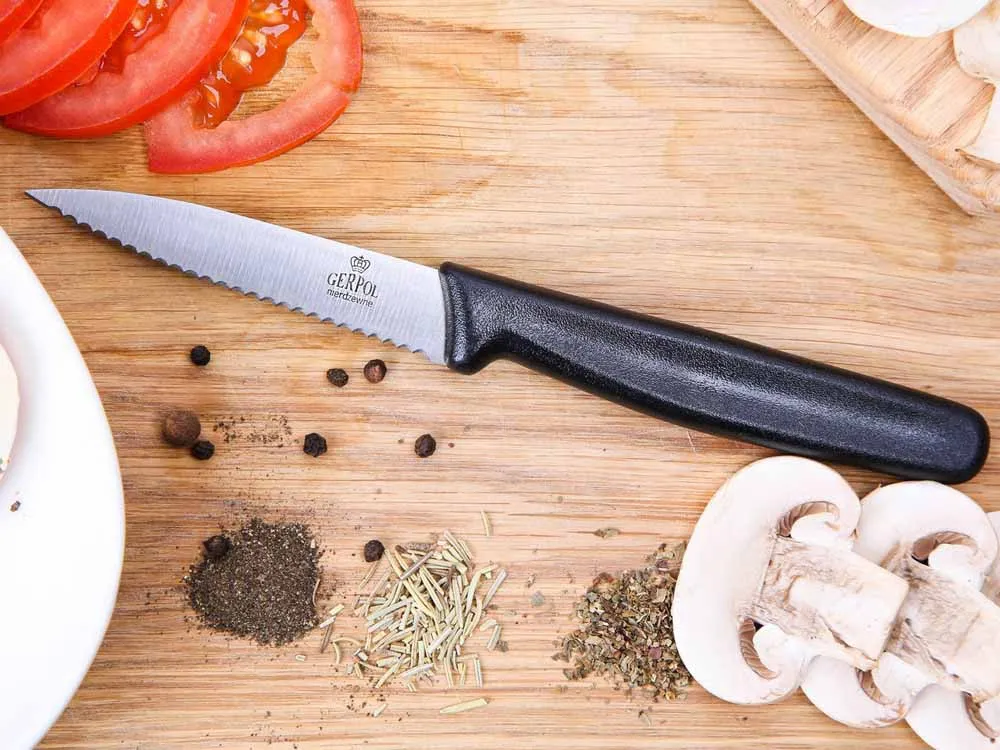 Nóż kuchenny uniwersalny ząbkowany Gerpol Wiktor 8 cm