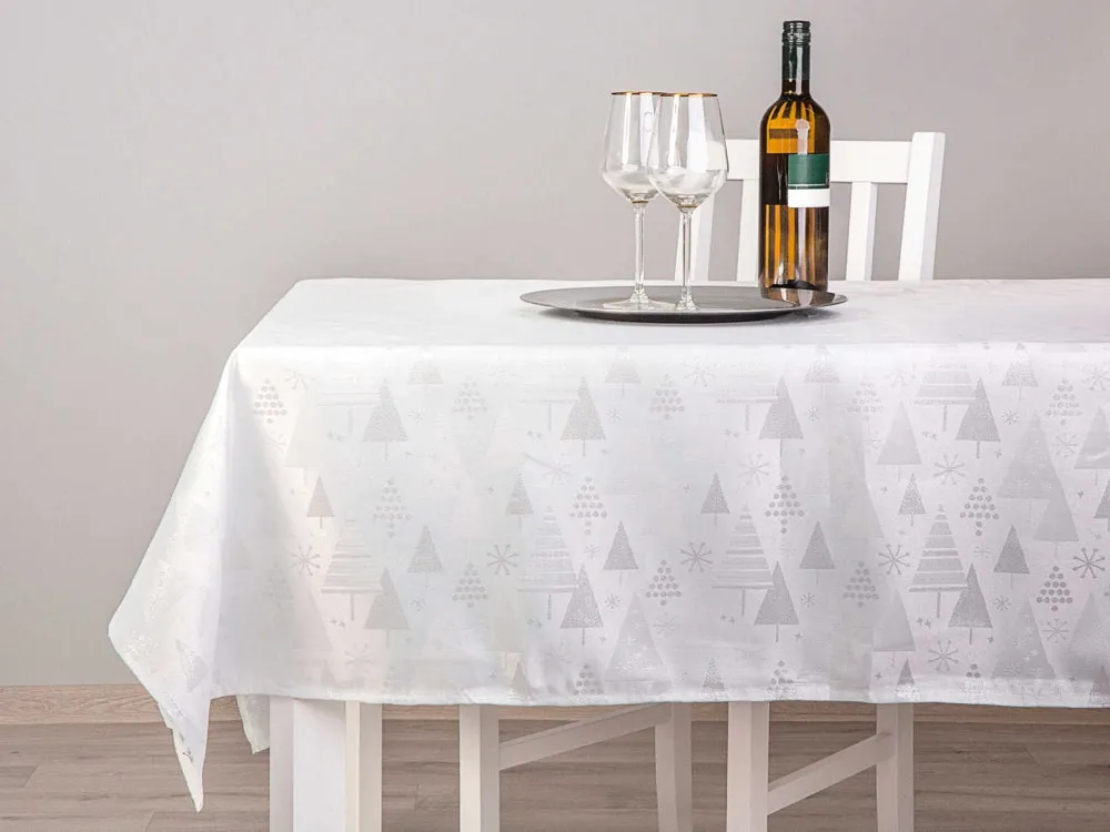 Obrus na stół świąteczny Boże Narodzenie Altom Design biały / choinki 160 x 300 cm