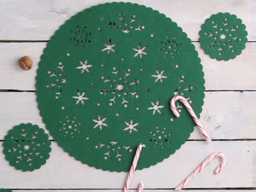 Podkładki na stół filcowe świąteczne Boże Narodzenie Altom Design zielone 10 cm, (komplet 6 sztuk)