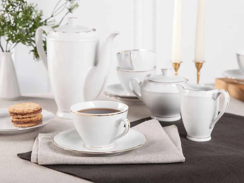 Serwis do kawy dla 12 osób porcelanowy Ćmielów Feston Złoty Pasek (3604)