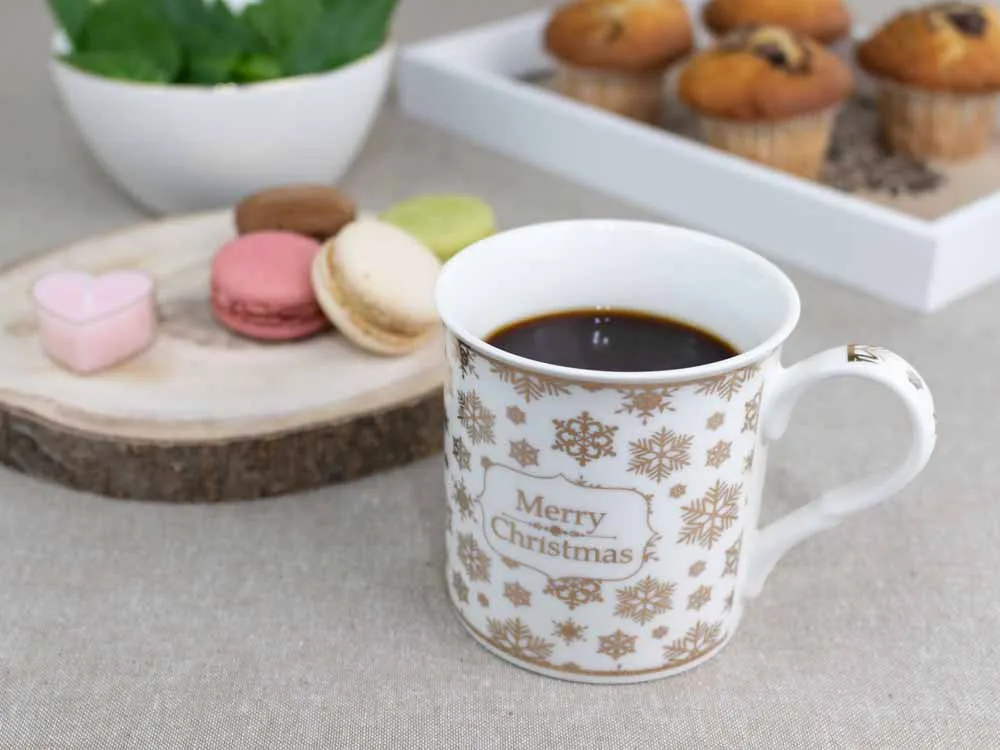 Świąteczny kubek do kawy i herbaty porcelanowy Boże Narodzenie Altom Design Gold 300 ml