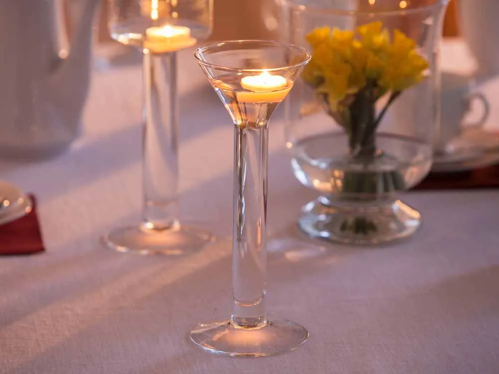 Świecznik szklany na nóżce dekoracyjny na pływające świeczki / tealighty Edwanex 25,5 cm