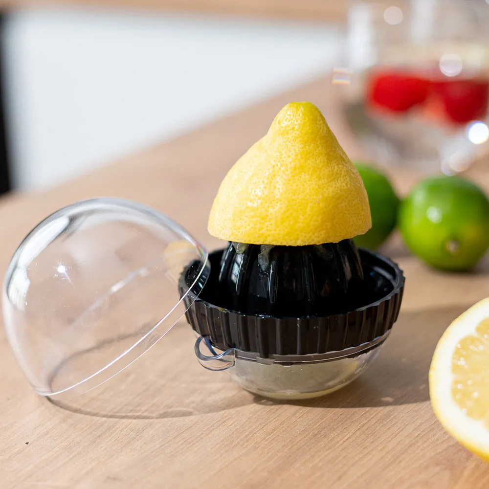 Wyciskacz do cytrusów / cytryn z pojemnikiem Formson Lemon