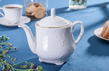 czajnik-porcelana-cmielow-rococo