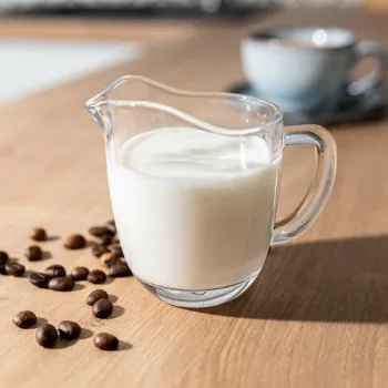 mlecznik-dzbanuszek-do-mleka-szklany-altom-design-200-ml