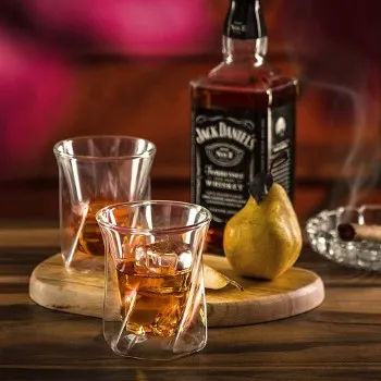 szklanki do whisky i drinków
