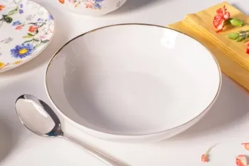 głęboki talerz do zupy porcelana kremowa