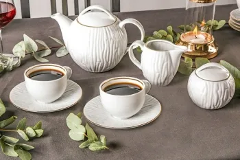 zestaw kawowy dla 6 osób porcelana 15 elementów